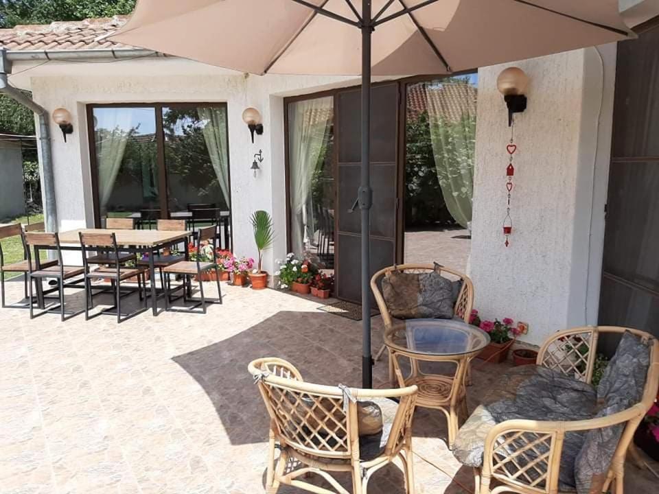 Guesthouse Oasis-שבלה מראה חיצוני תמונה